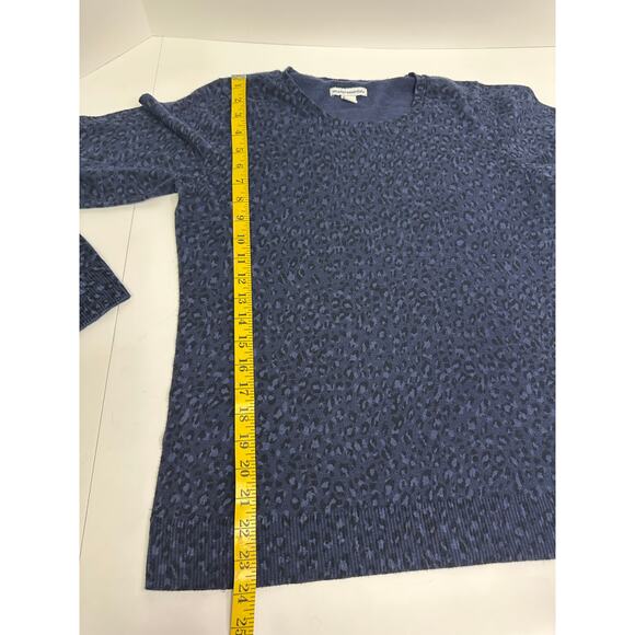 Amazon Essentials Women’s Leopard Print Sweater - Size M - Picture 4 of 8